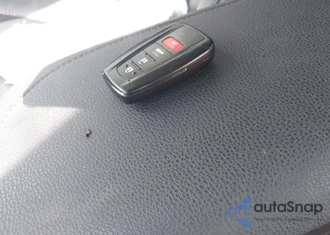 2019 Toyota Camry Hybrid Xle z USA, uszkodzony, nr VIN 4T1B21HK7KU013463